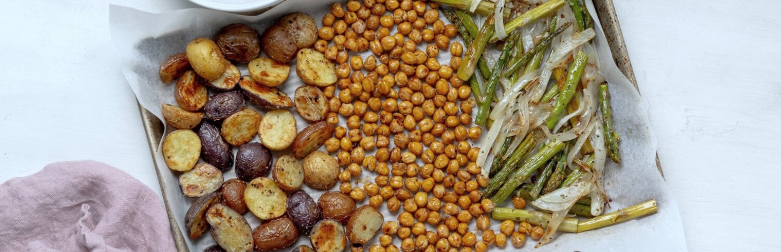 One Pan Potatoes, Chickpeas & Asparagus